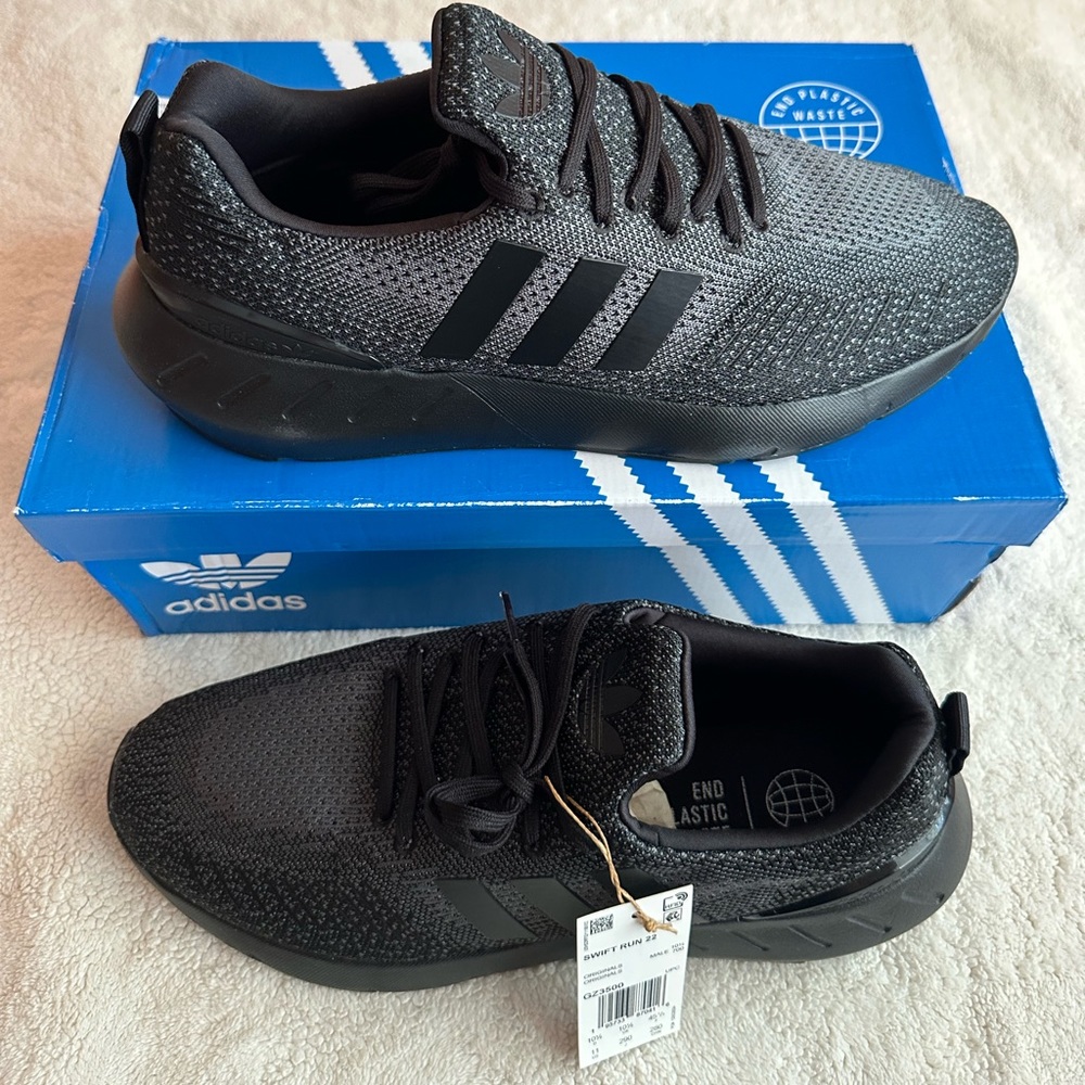 Men’s Adidas Swift Run 22 GZ3500 Size 11